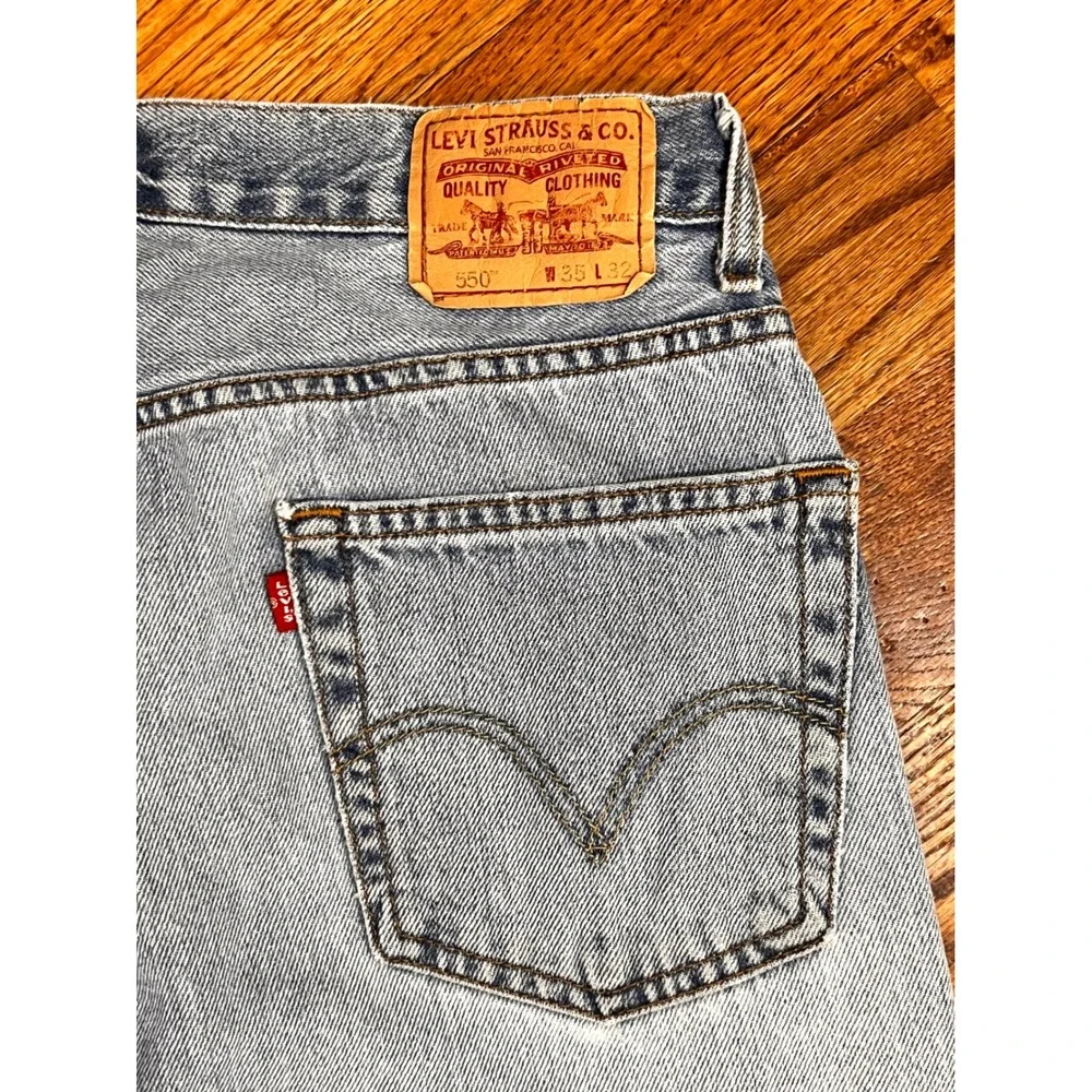 Levis 550 Relaxed Fit Mens Jeans Light Wash Denim W35 L32 Blue Cotton 00550-4891